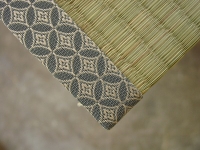 古典柄の畳縁を現代風にアレンジすると、ケッコーいぃんとちゃう？畳の製作②
