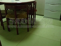 台所（キッチン）の床に暖かい畳み敷きの施工例。～大阪大東市のショールームのある緑提灯★★★★★のたたみ屋さん上村畳商店のお仕事～�