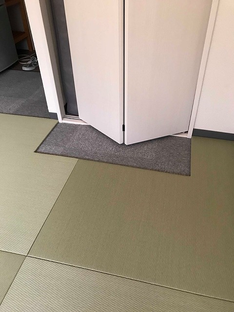 極薄縁無し琉球畳：タイルカーペットからニッポンの床に模様替え：大阪のイマドキの畳屋さんうえむら畳8