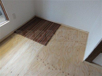 新色ッ！縁無し琉球畳アースカラーで床（フロアー）をもっと楽しく施工事例。大阪大東市イマドキの畳屋さん家庭用国産畳専門店うえむら畳3