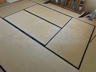 純白色縁無し琉球畳に模様替えでウキウキ暮らし・・・。大阪家庭用国産畳専門店うえむら畳1