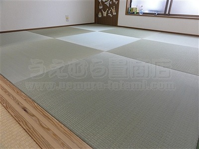 子どもたちは知っているいちばんキモチイイ床を…。縁無し琉球畳大阪家庭用国産畳専門畳店うえむら畳8