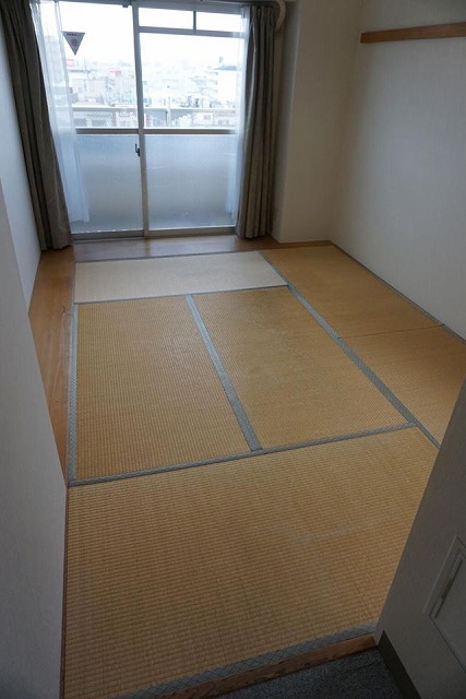 シルバー世代にも安心なTATAMI（畳）へ模様替え：大阪大東市家庭用国産畳専門店イマドキの畳屋さんうえむら畳1