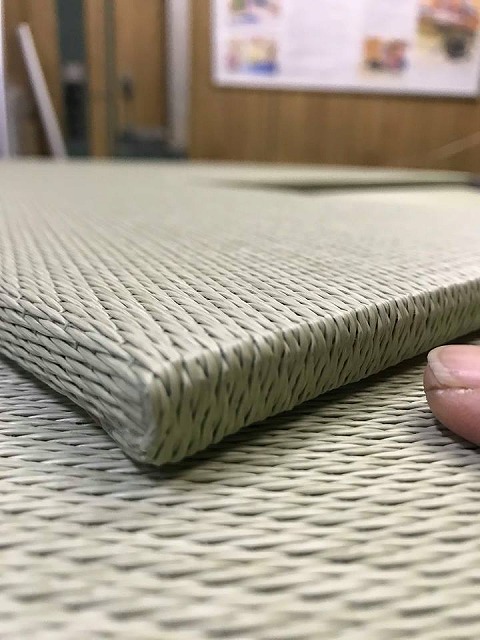 極薄縁無し琉球畳：タイルカーペットからニッポンの床に模様替え：大阪のイマドキの畳屋さんうえむら畳9