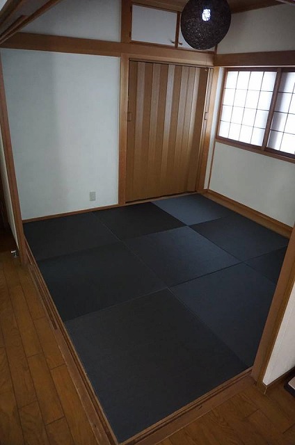 【カラー琉球畳】チャコール色がステキなお部屋に模様替え。大阪大東市家庭用国産畳専門店うえむら畳4