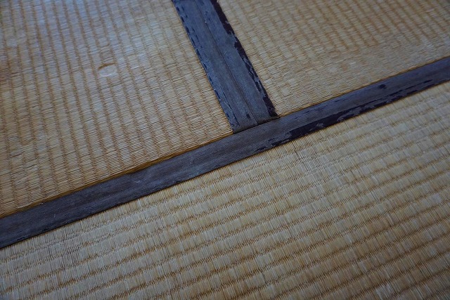 フローリングでは無いシニアシルバー世代の最適なフロア畳に模様替え（大阪府大東市６帖間）1