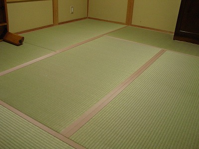 ピンク色の畳縁がステキな畳の施工例①