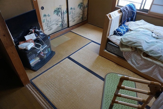 1介護保険利用”柔らかく滑らない畳”へ住宅改修工事で快適介護暮らし。大阪大東市イマドキの畳屋さんうえむら畳